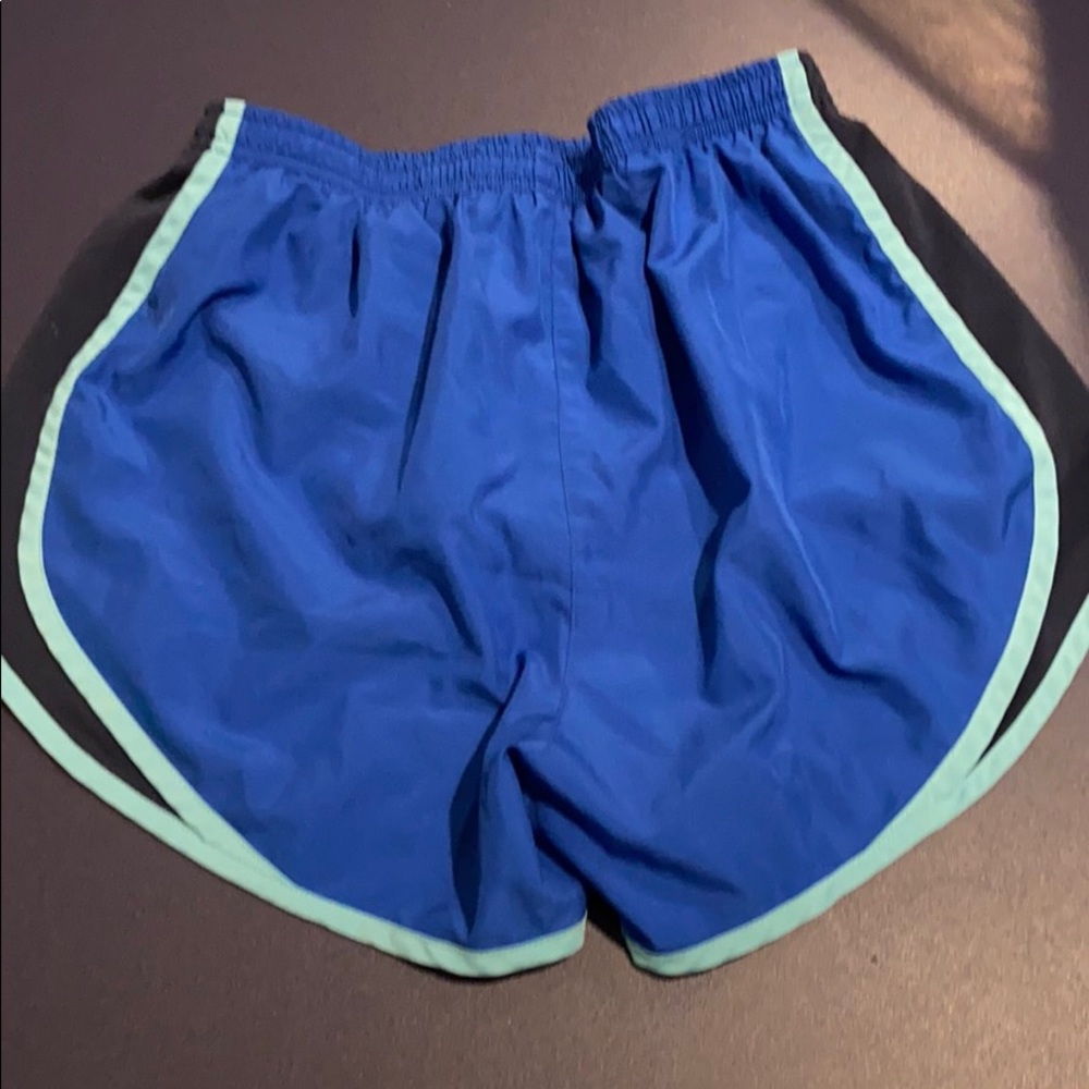 Nike shorts - Picture 2 of 8